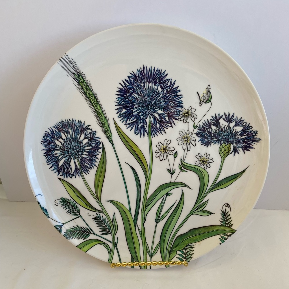 Vintage Mebel plate